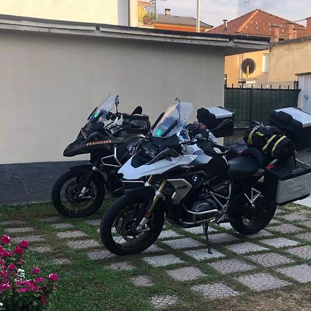 ドモドッソラ"La Bella Della Cappuccina" Casa Con Parcheggio Interno Gratuitoアパートメント エクステリア 写真