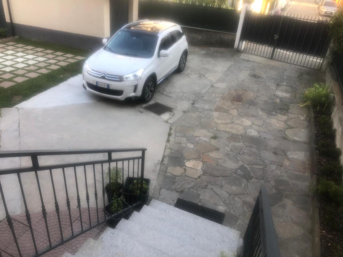 ドモドッソラ"La Bella Della Cappuccina" Casa Con Parcheggio Interno Gratuitoアパートメント エクステリア 写真