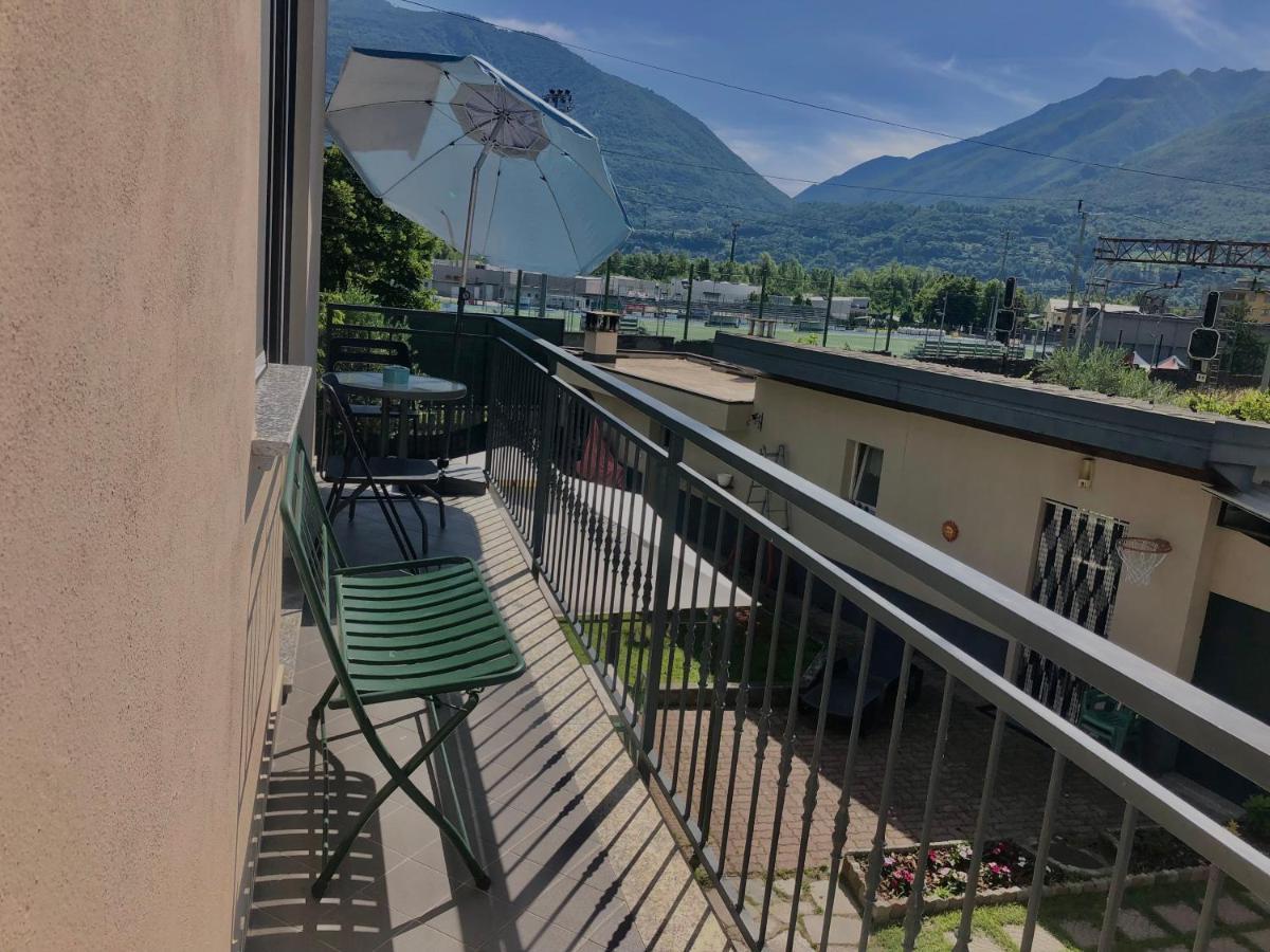 ドモドッソラ"La Bella Della Cappuccina" Casa Con Parcheggio Interno Gratuitoアパートメント エクステリア 写真