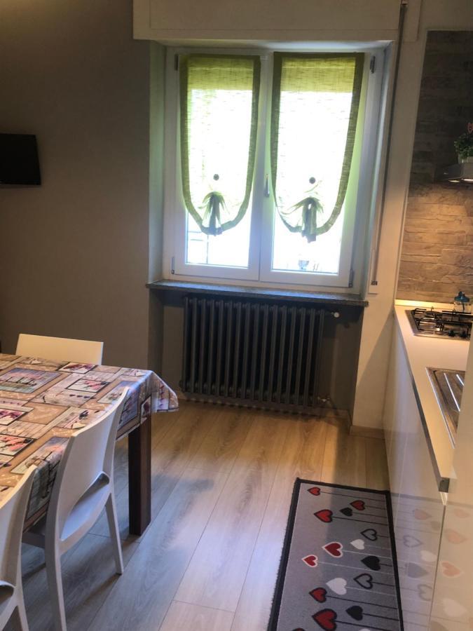 ドモドッソラ"La Bella Della Cappuccina" Casa Con Parcheggio Interno Gratuitoアパートメント エクステリア 写真