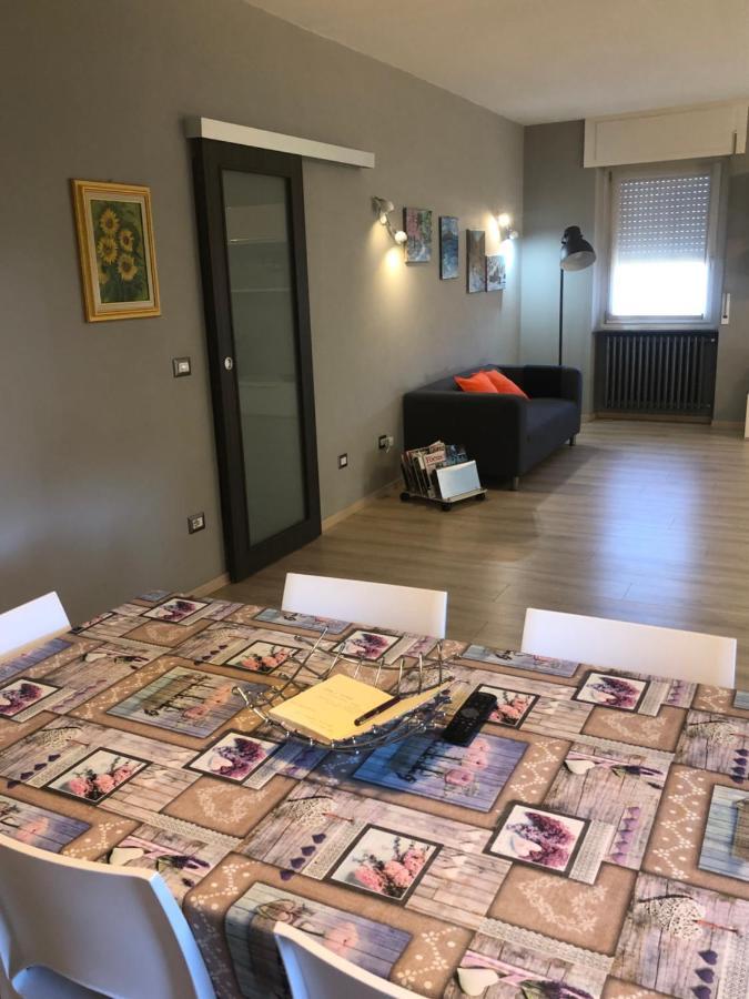 ドモドッソラ"La Bella Della Cappuccina" Casa Con Parcheggio Interno Gratuitoアパートメント エクステリア 写真